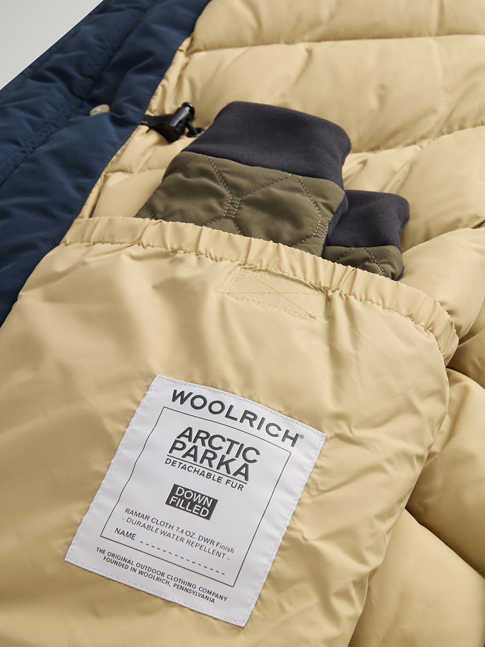 ARCTIC DETACHABLE FUR PARKA Woolrich Giubbino Uomo Cfwoou0482mhut0001 Blu