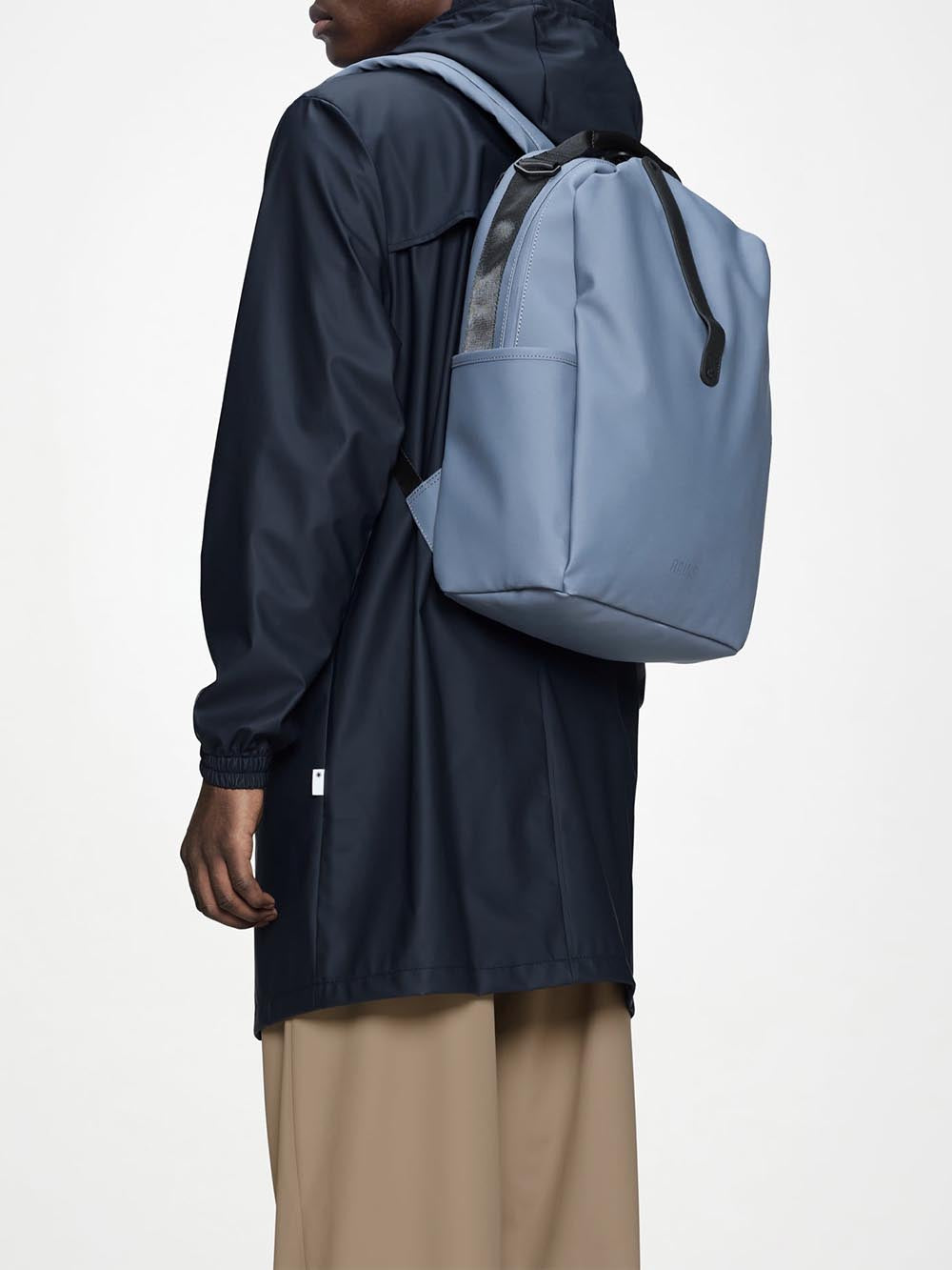 clip front backpack w3 Rains Zaino Unisex 14890 Celeste