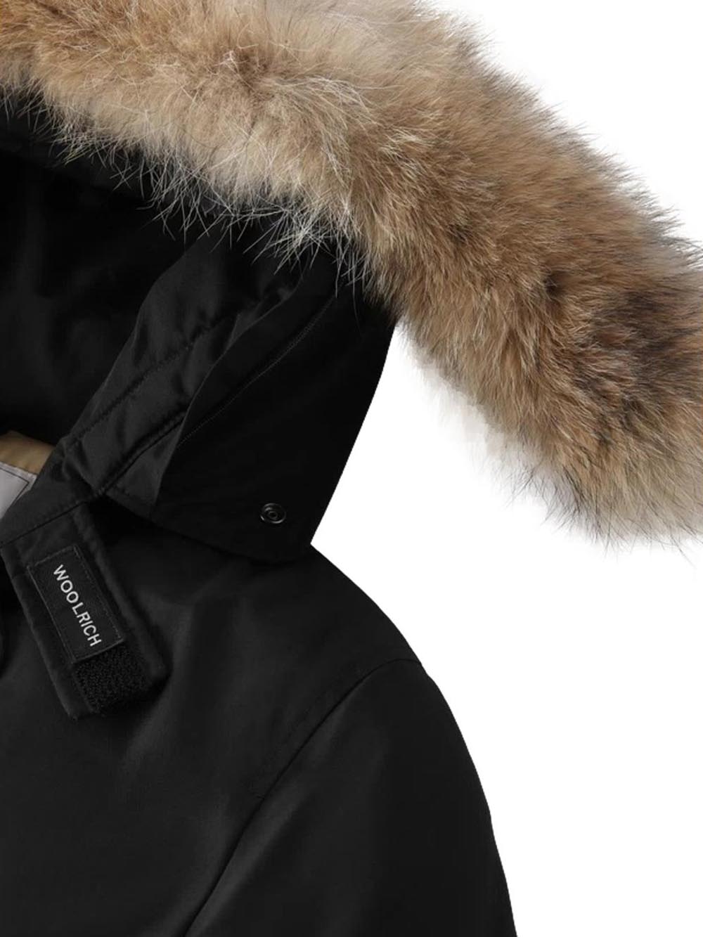 ARCTIC DETACHABLE FUR PARKA Woolrich Giubbino Uomo Cfwoou0482mbut0001 Nero