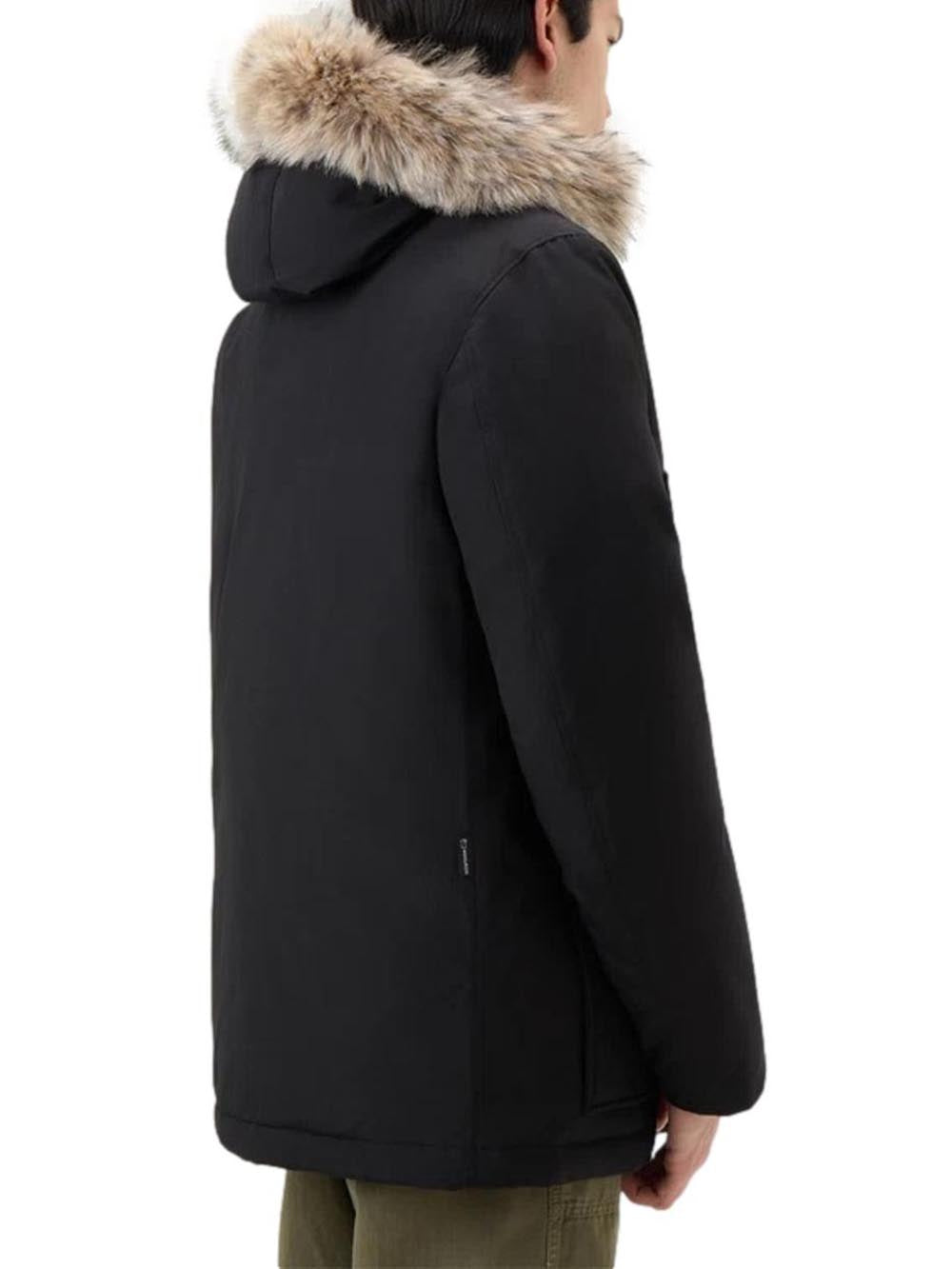 ARCTIC DETACHABLE FUR ANORAK Woolrich Giubbino Uomo Cfwoou0484mbut0001 Nero